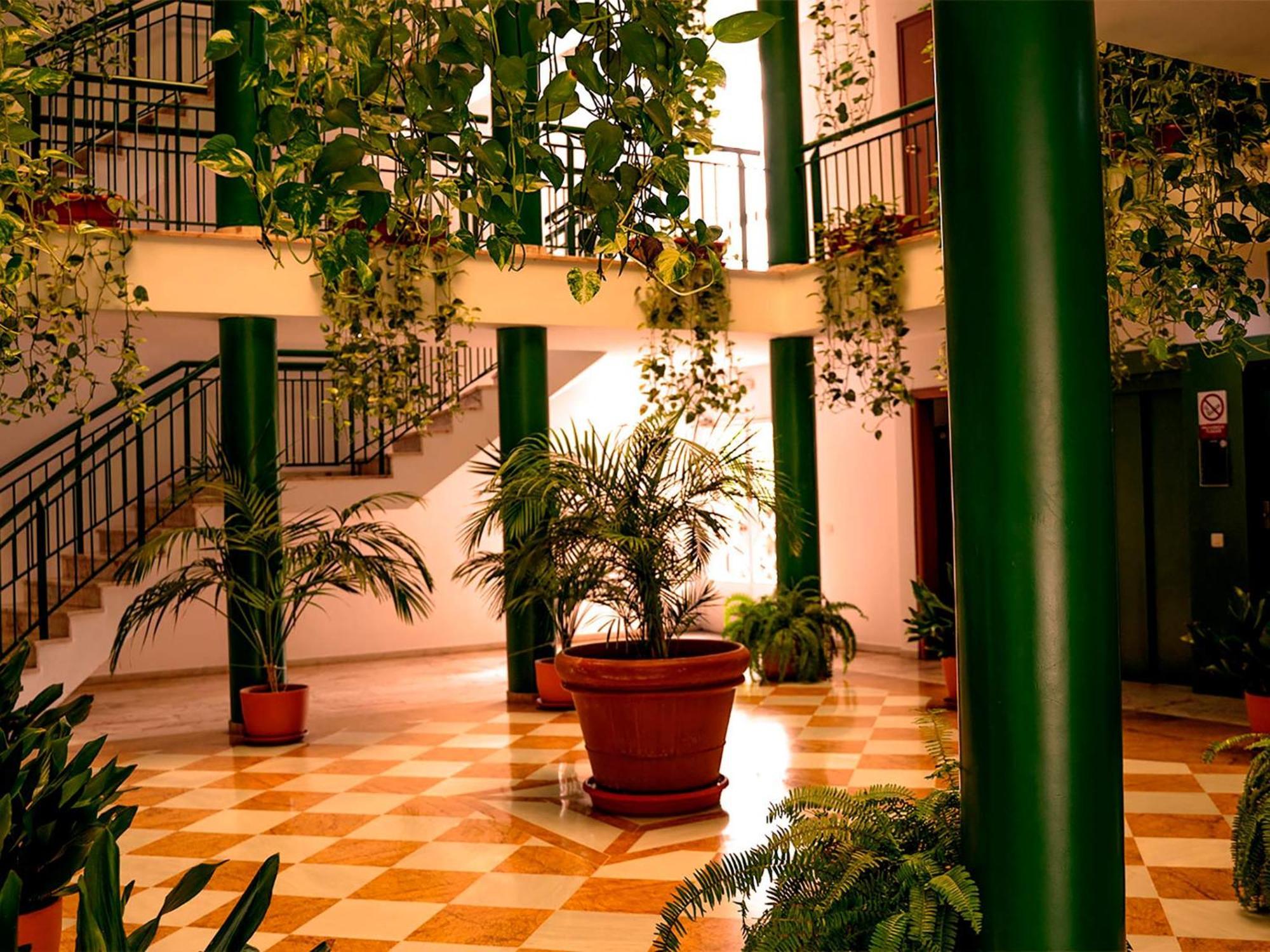 Apartamentos Vertice Bib Rambla Sevilla Kültér fotó