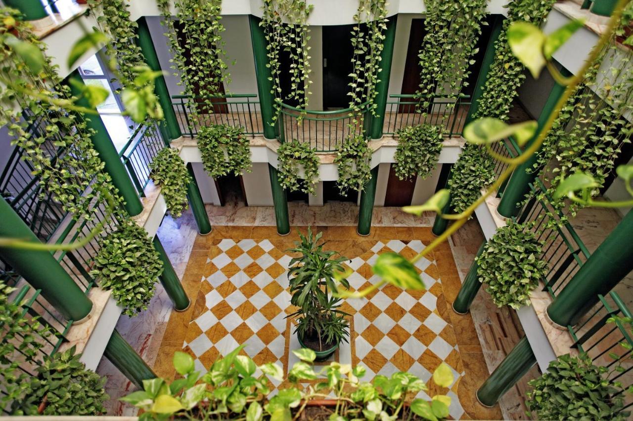 Apartamentos Vertice Bib Rambla Sevilla Kültér fotó