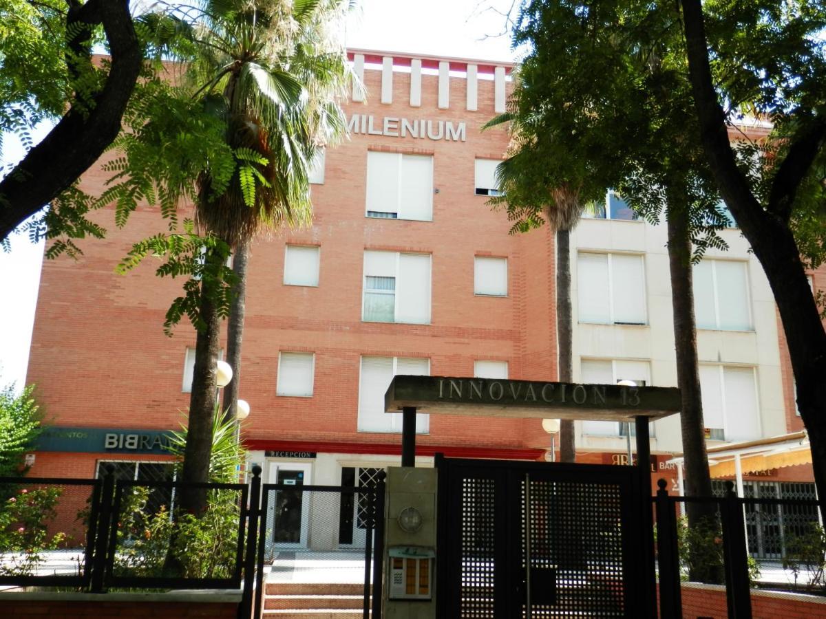 Apartamentos Vertice Bib Rambla Sevilla Kültér fotó
