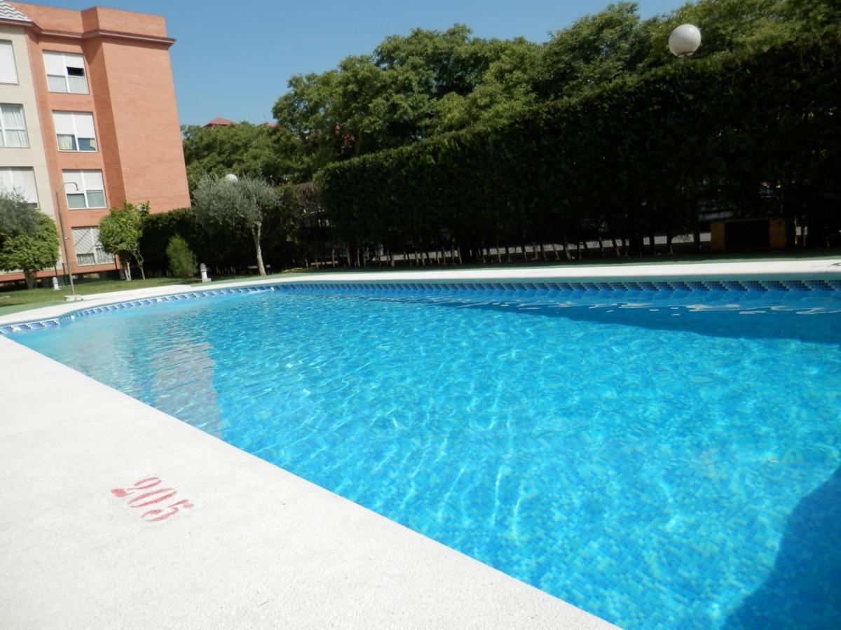 Apartamentos Vertice Bib Rambla Sevilla Kültér fotó